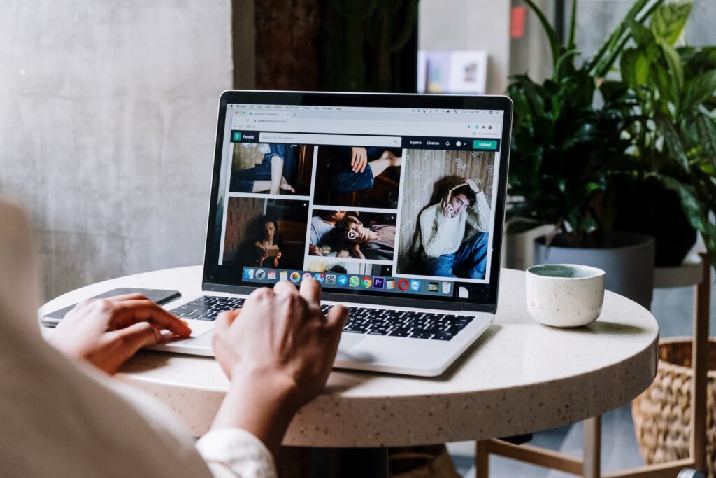 automate post scheduling service